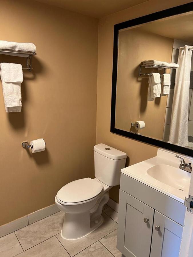 Hotel Weston Rfd روكفورد المظهر الخارجي الصورة